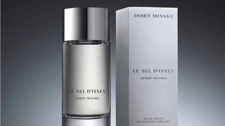 Revelado: las fragancias que coronan el 2025 según los Premios Academia del Perfume