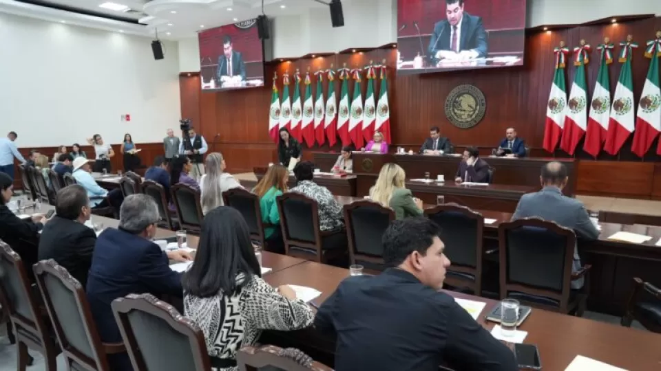 Propone Ejecutivo estatal modificar listado de obras a realizar con crédito autorizado