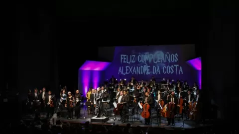 Éxito arrollador: OSSLA fusiona magia, terror y tradición en su espectacular concierto de Día de Muertos 'Sinfonía para la Catrina'