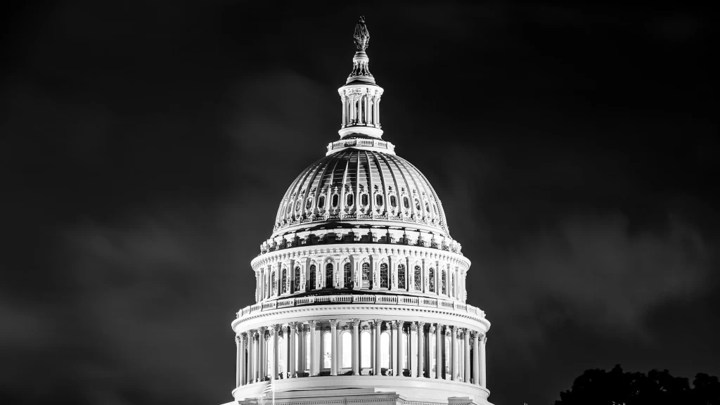 Cierre récord: la parálisis del gobierno federal de EE. UU. marca un hito histórico