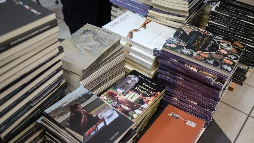 ISIC impulsa la lectura en Eldorado: libros gratuitos para todos con 'Sinaloa Lee, Sinaloa Crece'