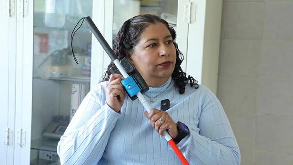 IMSS impulsa inclusión con 'kaná': tecnología mexicana que revoluciona movilidad y seguridad para personas con discapacidad visual