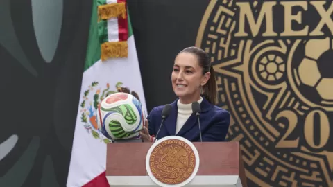 Presidenta Sheinbaum presenta la Copa Mundial FIFA 2026: "es momento para compartirle al mundo lo que es México"