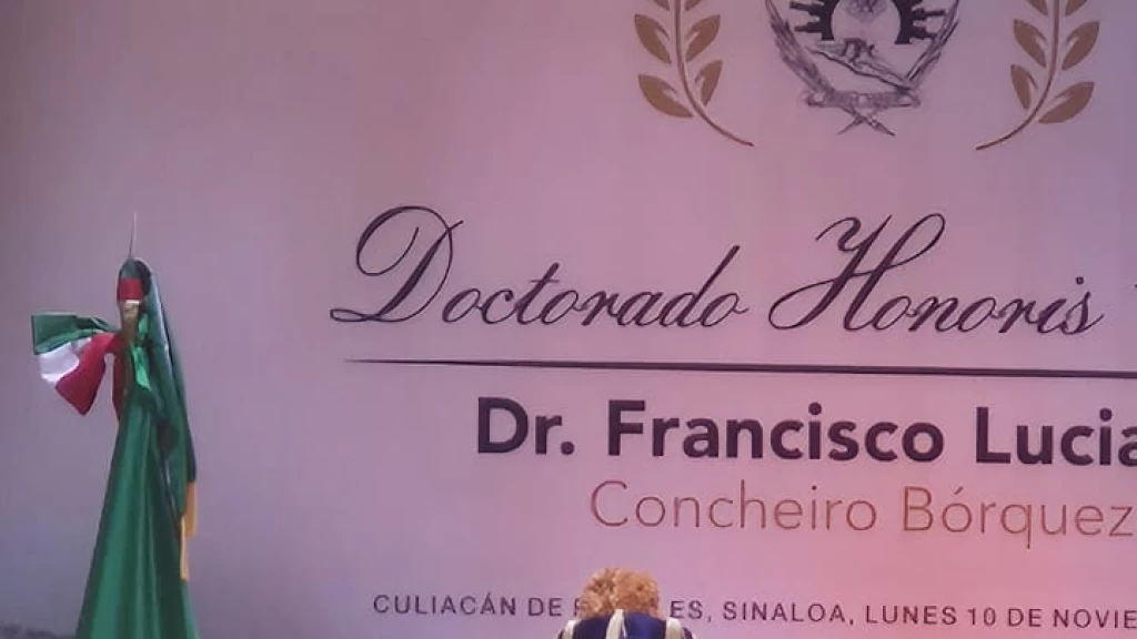 La UAS otorgó el día de hoy en ceremonia solemne el Doctorado  Honoris Causa al Dr. Francisco  Luciano  Concheiro Bórquez