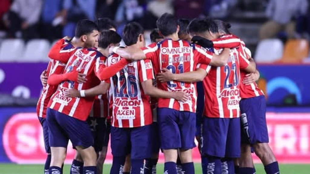 ¡Bombazo en Verde Valle! Chivas recupera a dos piezas clave para la Liguilla del Apertura 2025