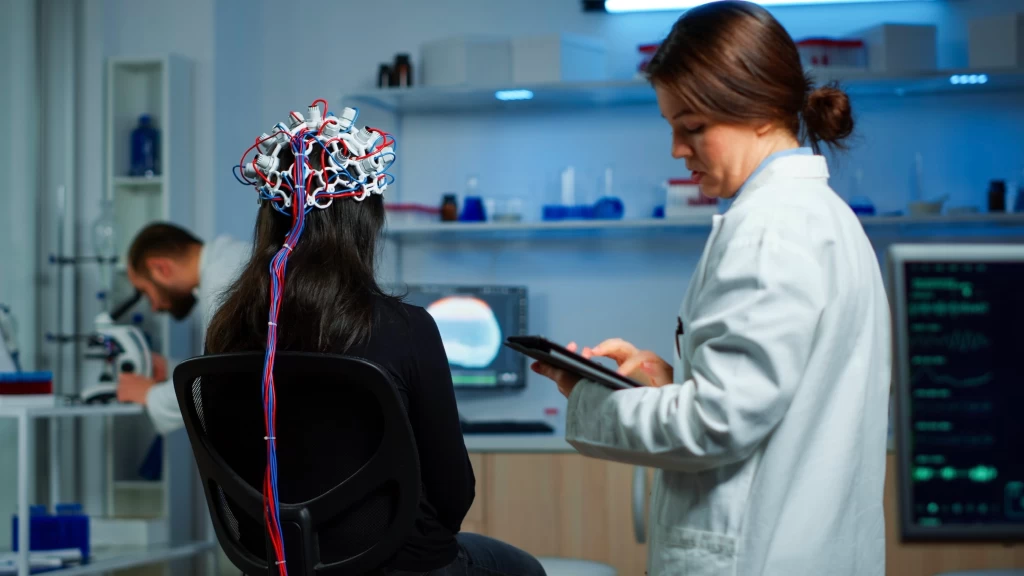 Neurotecnología: La Revolución que Transforma Pensamientos en Realidad y Desafía la Ética