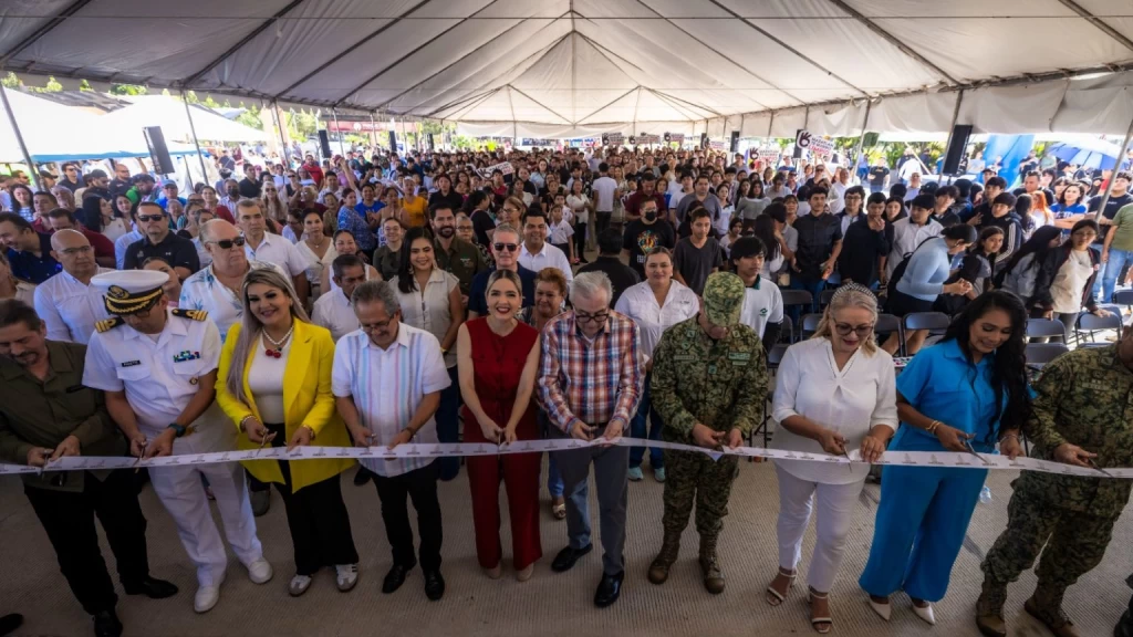 Inaugura el gobernador Rocha Moya el segundo Sendero de Paz para Mazatlán