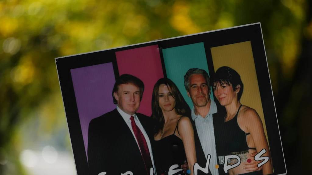 Escándalo Epstein: Miles de Documentos Revelan Red de Contactos e Intensifican el Escrutinio sobre Vínculos con Donald Trump