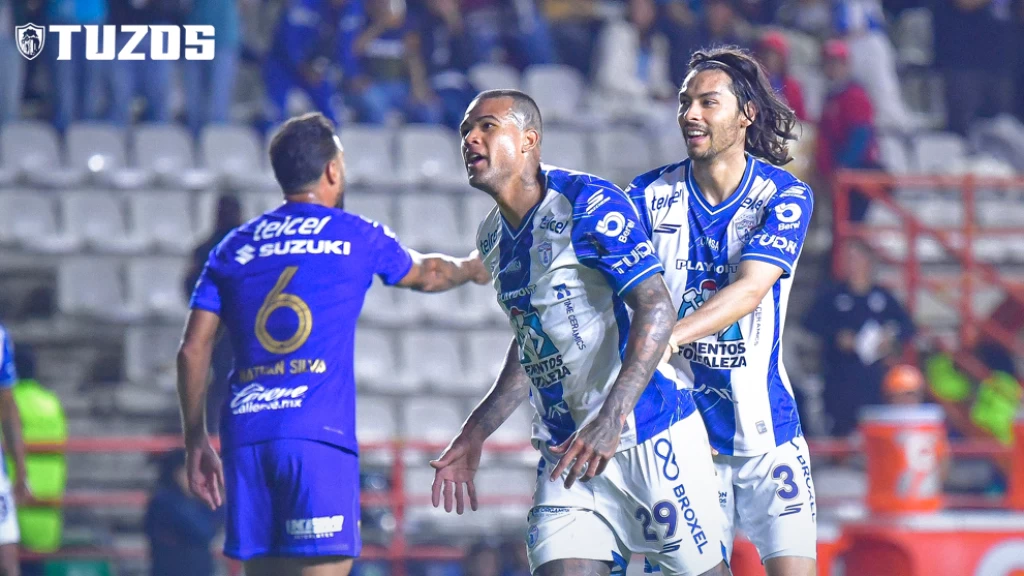 Pachuca Demuele a Pumas en Play-In del Apertura 2025: ¡Adiós a la Liguilla y 14 Años Sin Título!