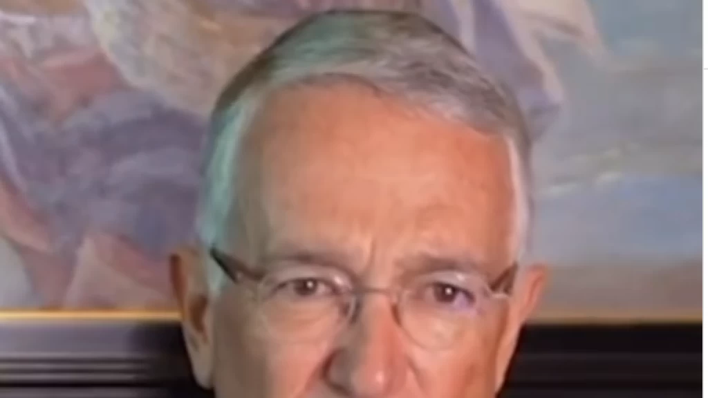 Ricardo Salinas Acusa a Sheinbaum de Buscar Quiebra de TV Azteca por 'Extorsión y Censura'; Presidenta Responde