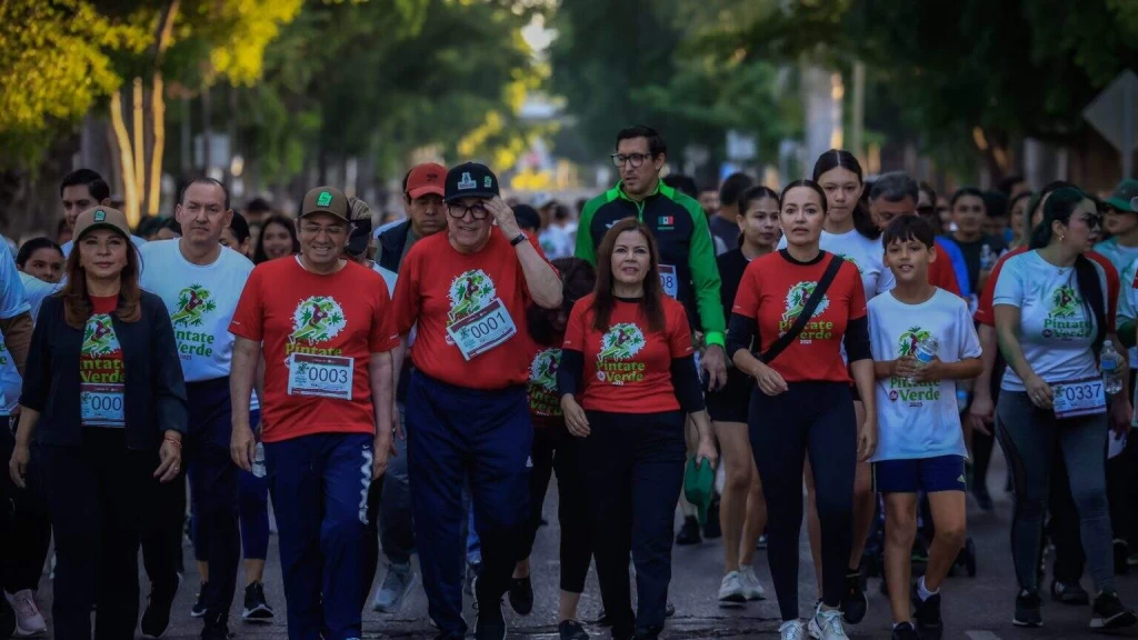 Junto a más de 8 mil participantes, Gobernador Rocha encabezó carrera “Píntate de Verde”