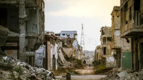 Mujeres de Gaza: Pilares de Supervivencia Familiar frente a la Violencia y Escasez Extrema, Alerta ONU Mujeres