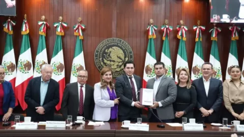 Congreso de Sinaloa recibe iniciativa de Ley de Ingresos y Presupuesto de Egresos 2026 por 78 mil millones de pesos