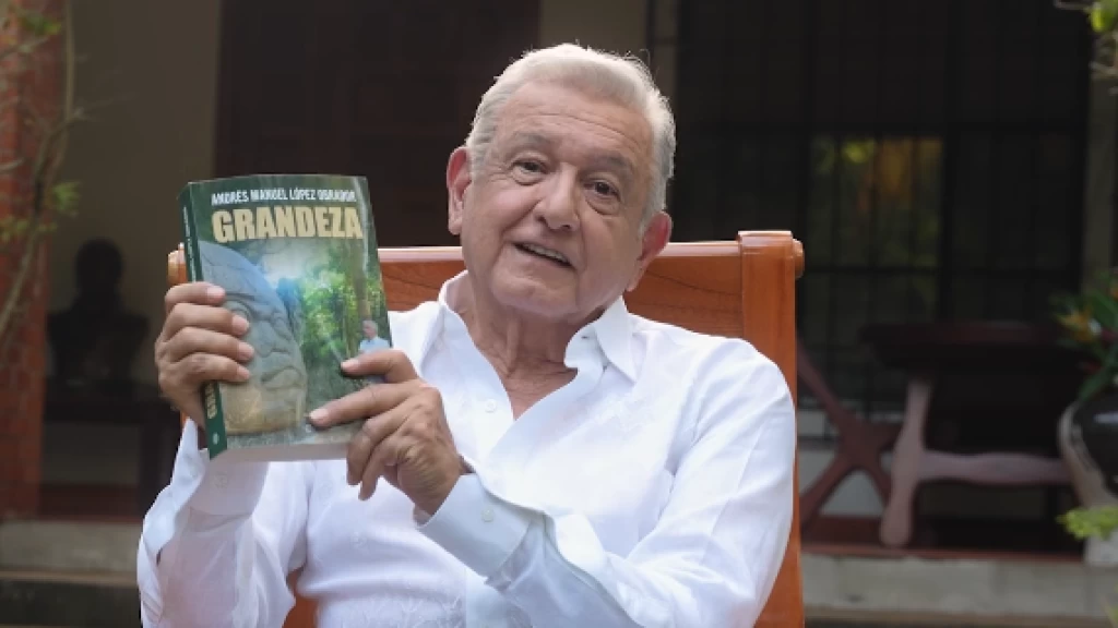 López Obrador Regresa al Foco Público con 'Grandeza': Un Libro que Reivindica la Riqueza Indígena de México y Busca Eco en España