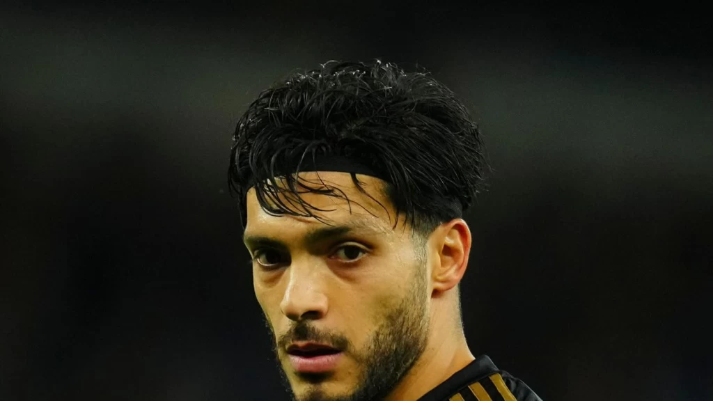 Raúl Jiménez, Factor Clave en el Triunfo del Fulham (2-1) sobre Tottenham en Premier League