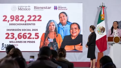 Presidenta Sheinbaum Anuncia Cierre Exitoso de Programas de Bienestar 2025 y Calendario de Pagos para Becas de Noviembre-Diciembre