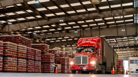 FEMSA Respalda Reducción a 40 Horas Laborales en México: Anticipa Impacto Millonario y Detalla Adaptación de Oxxo