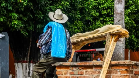 Mantienen la entrega de apoyos invernales en la zona serrana de Cosalá