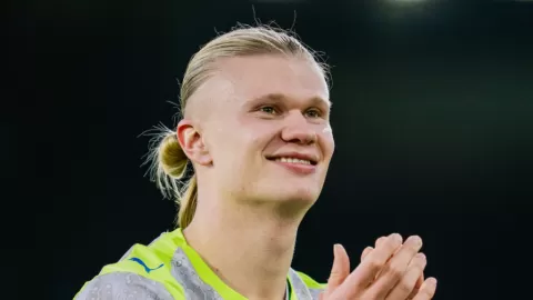 Haaland Imparable: Doblete del Noruego Sella el Triunfo del Manchester City 3-0 sobre Crystal Palace y Mantiene la Presión en la Premier League