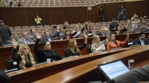 Congreso aprueba tipificar como delito el abandono de personas adultas mayores