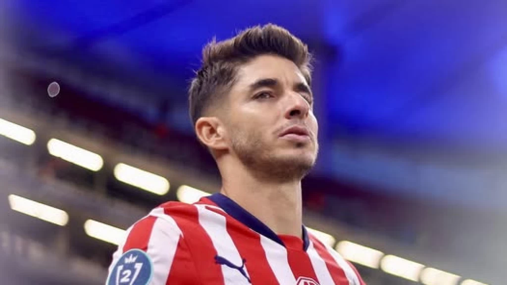 Isaac Brizuela: El Fin de una Era Dorada en Chivas Tras 10 Años y Múltiples Títulos. ¿Cuál Será el Próximo Destino del 'Conejo'?