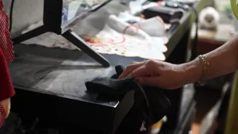 Polvo en hogares mexicanos, más tóxico que en Europa: científicos de la UNAM