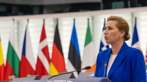 Alemania y la UE Blindan Soberanía Danesa sobre Groenlandia Frente a Amenazas de Trump: Un Conflicto Geopolítico en el Ártico