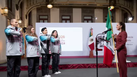 Delegación mexicana invernal es abanderada por la Presidenta Claudia Sheinbaum rumbo a Milano Cortina 2026