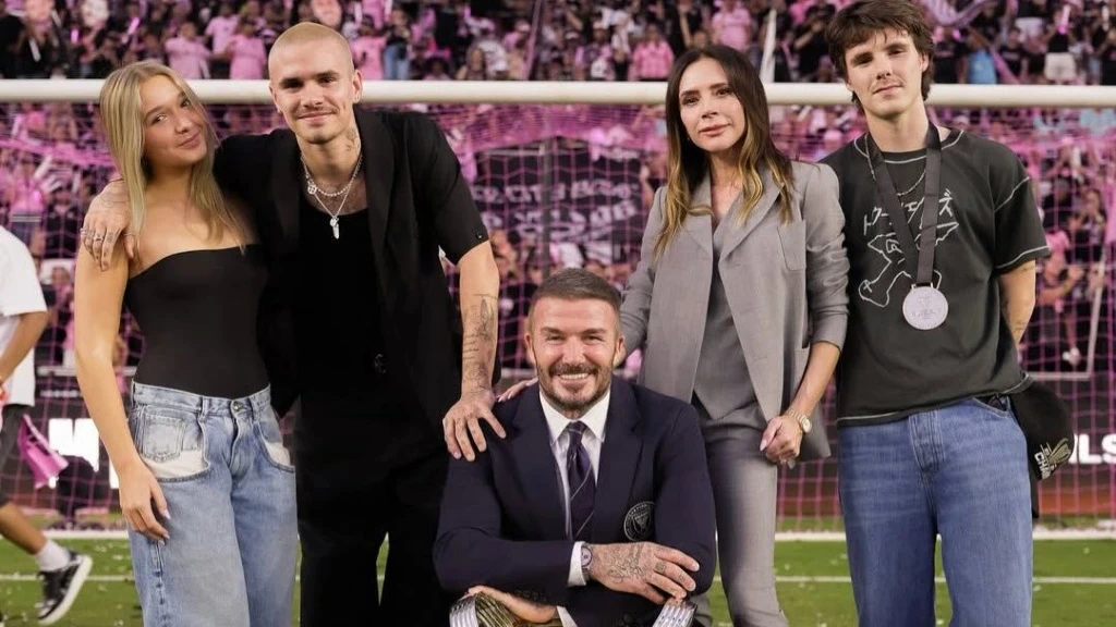 ¡Tensión Beckham! Hijo de David y Victoria envía carta legal y los bloquea de redes sociales en una dramática disputa familiar