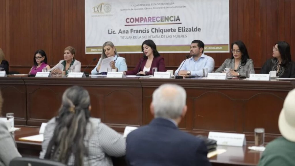 Comparece Secretaria de las Mujeres ante el Congreso del Estado