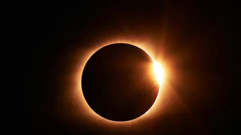 Eclipse Solar Anular 2026: El Impresionante 'Anillo de Fuego' que Iluminará la Antártida y el Hemisferio Sur