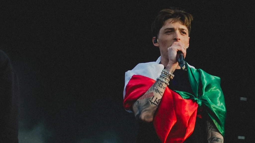 Peso Pluma Anuncia Gira 'Dinastía' por EE. UU. en Primavera de 2026: Éxito Internacional y Polémica Nacional