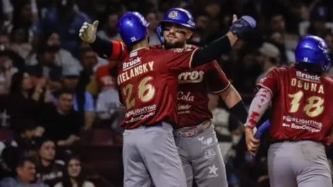 Con un rally en la segunda entrada, Charros de Jalisco se impuso 10-6 a Tomateros de Culiacán