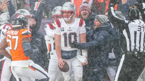¡Patriots CAMPEONES AFC! Vencen a Broncos y AVANZAN al Super Bowl 2026 en Batalla Épica bajo Nieve