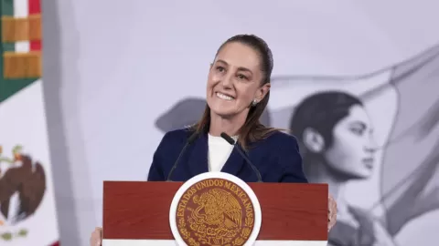 Sheinbaum Pide a Corea del Sur Más Conciertos de BTS en México: Demanda Masiva Desata Intervención Presidencial y de Profeco