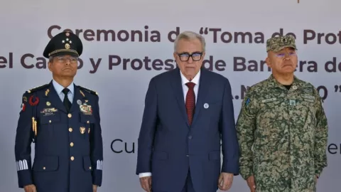 Gobernador Rocha Moya agradeció el compromiso de la Fuerza Aérea de continuar apoyando la estrategia de seguridad en Sinaloa