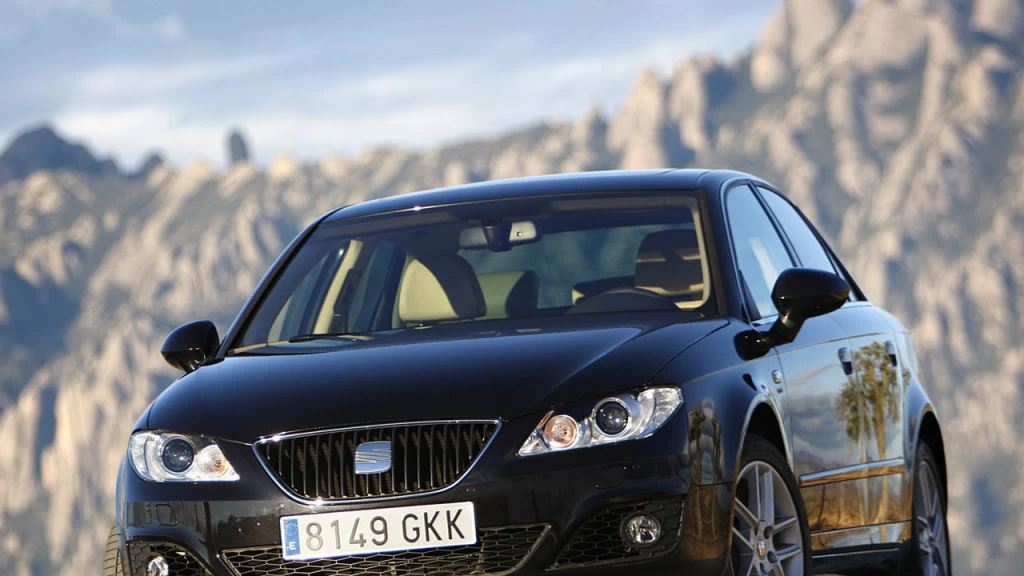 Comparten llamado a revisión de vehículos Seat por falla en bolsa de aire