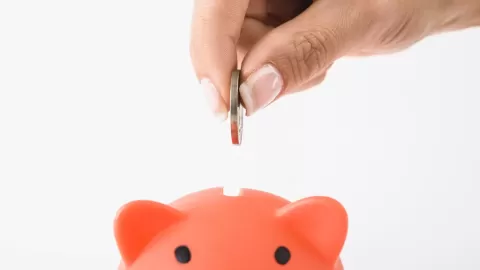 Ahorro en México al alza: 66.4% de la población guarda dinero, pero la desconfianza bancaria persiste según INEGI 2024