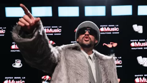 Super Bowl 2026: Bad Bunny Enciende el Halftime Show – Horarios y Dónde Ver EN VIVO Hoy, 8 de Febrero