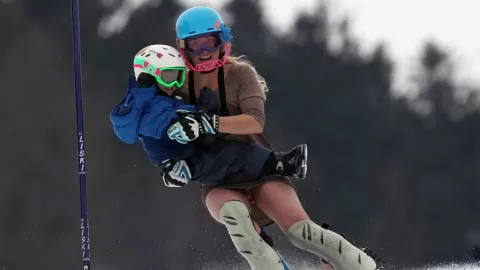 Dúo Olímpico Mexicano Hace Historia en Milán-Cortina 2026: Sarah Schleper y su Hijo Lasse Gaxiola Compiten Juntos