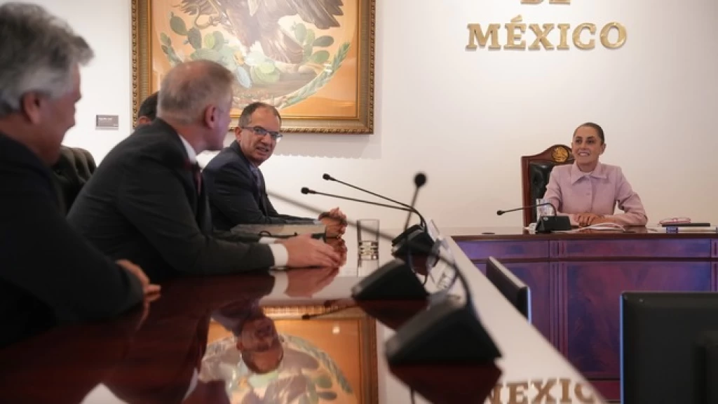 Presidenta anuncia acuerdo entre Secretaría de Salud, Birmex, Liomont y Moderna para la producción de vacunas ARN mensajero