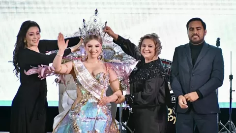 ¡Noche Estelar en Topolobampo! Coronación y Quema del Mal Humor Encienden la Clausura del Carnaval 2026