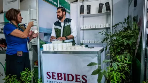 SEBIDES impulsa soluciones sustentables para el campo y apuesta por energías limpias en Expo Agro