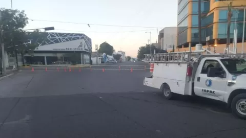 ¡Atención Culiacán! Cierre Total en Avenida Lázaro Cárdenas por Fuga de Agua: JAPAC Trabaja en Reparación Hoy, 27 de Febrero