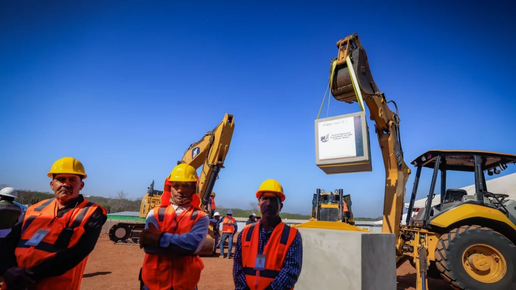 Ante más de 30 mil sinaloenses, la presidenta Claudia Sheinbaum pone en marcha la construcción de nuevo hospital del IMSS en Culiacán