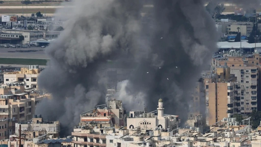 Oriente Medio al Rojo Vivo: Irán Clama Control de Ormuz; Ataques a Teherán y Líbano Disparan Precios del Crudo y Activan Evacuaciones