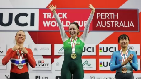 Yareli Acevedo gana oro en eliminación durante la Copa del Mundo de Pista en Australia