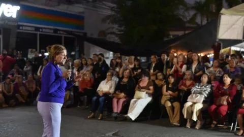 Intensa agenda de Tere Guerra con mujeres de sectores populares en el marco del Día Internacional de la Mujer