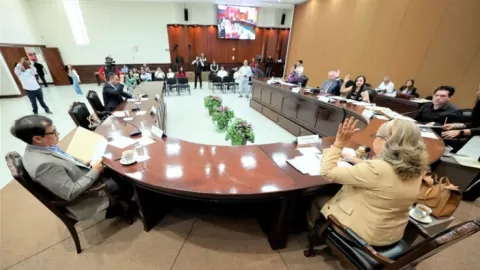 Da lectura Diputación Permanente a 6 iniciativas; una propone tipificar como delito “reclutamiento de menores de edad”