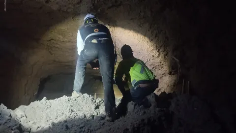 Rescatan con Vida a Minero Atrapado en la Mina Santa Fe Sinaloa Tras 100 Horas de Angustia; Búsqueda de Otros Tres Continúa
